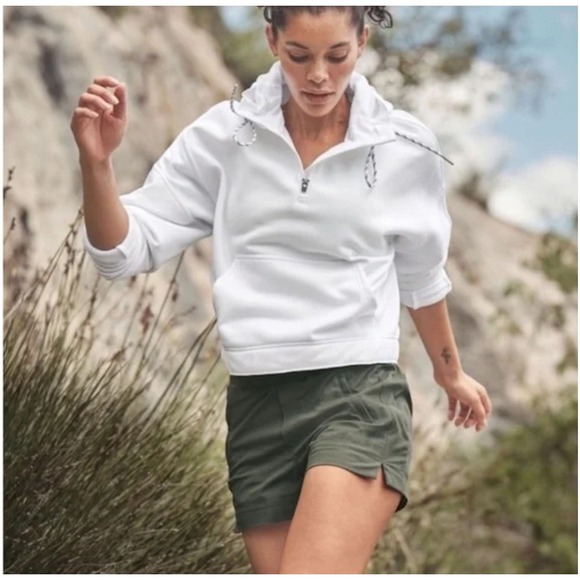 Athleta Trekki North Shorts Olive Green Size 0 Hiking Athletic Gorpcore - Picture 1 of 13